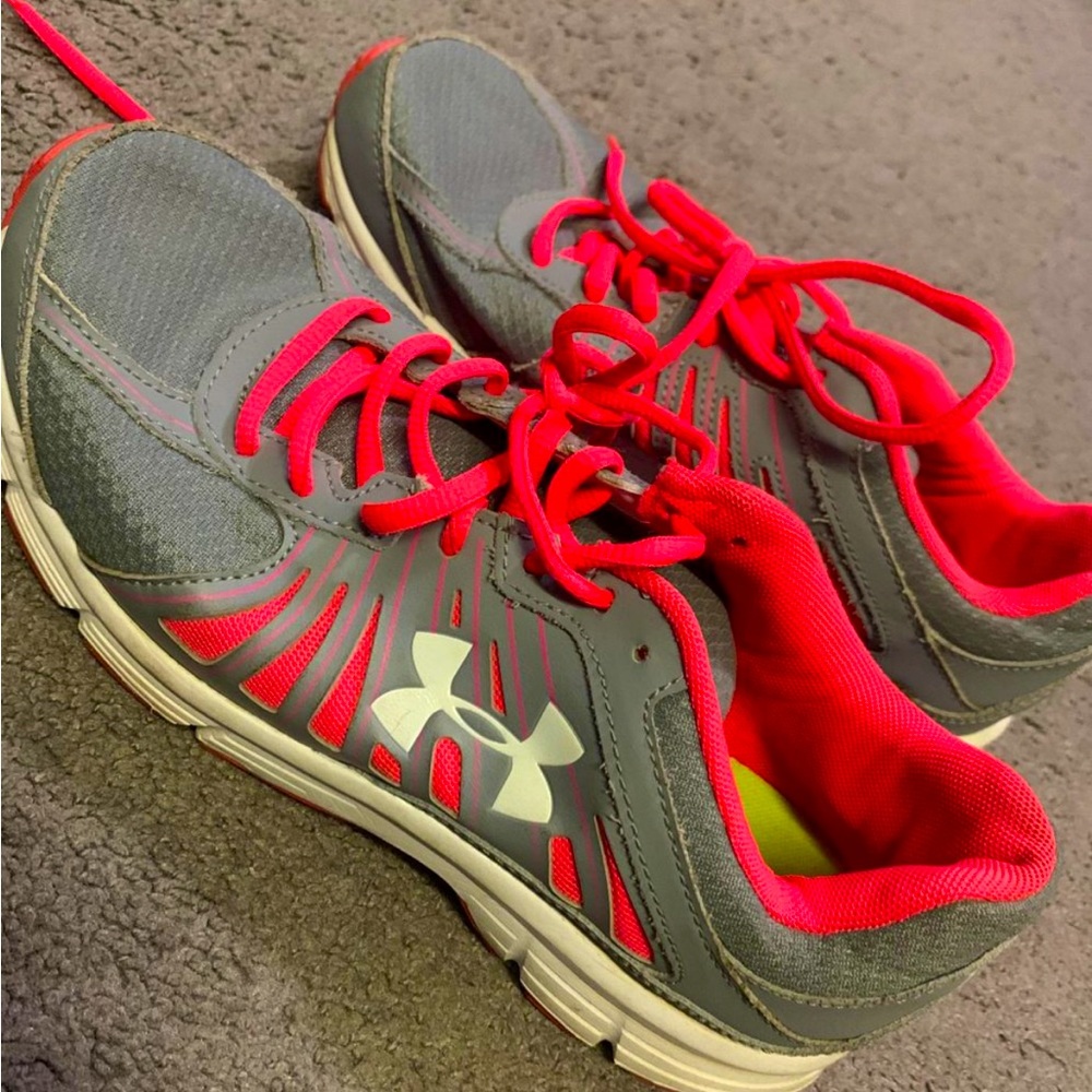 Under Amour Tennis Shoes